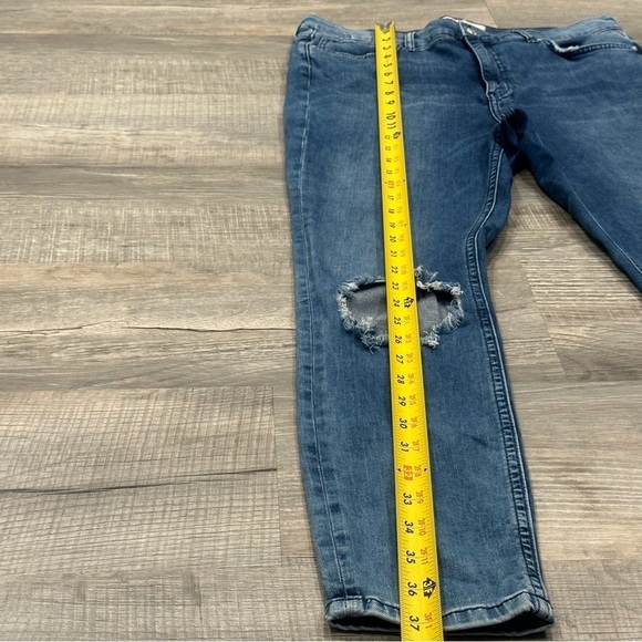 FREE PEOPLE Womens Jeans Turquoise Skinny Ripped Distressed Knee Denim Sz 32 L - Picture 8 of 12